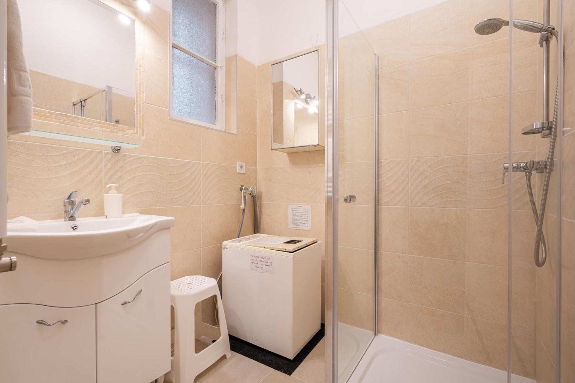 Bpr W21 Retro Home With Balcony Βουδαπέστη Εξωτερικό φωτογραφία