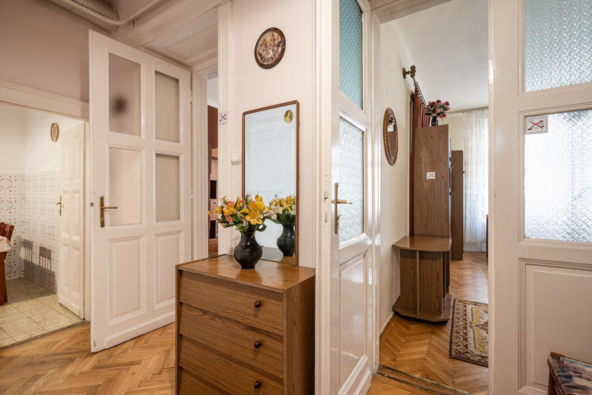 Bpr W21 Retro Home With Balcony Βουδαπέστη Εξωτερικό φωτογραφία