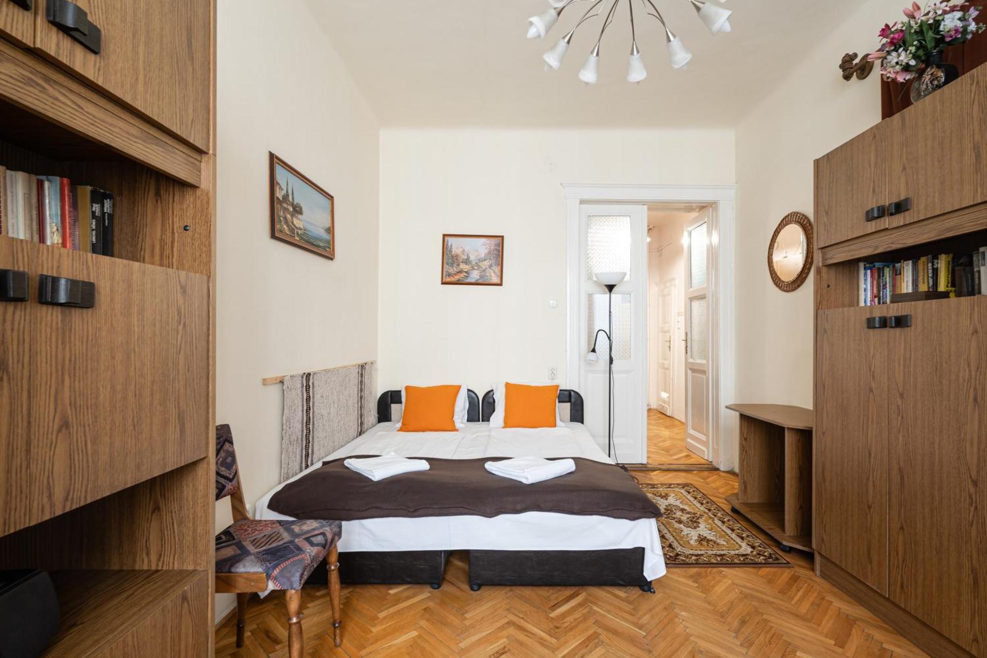 Bpr W21 Retro Home With Balcony Βουδαπέστη Εξωτερικό φωτογραφία